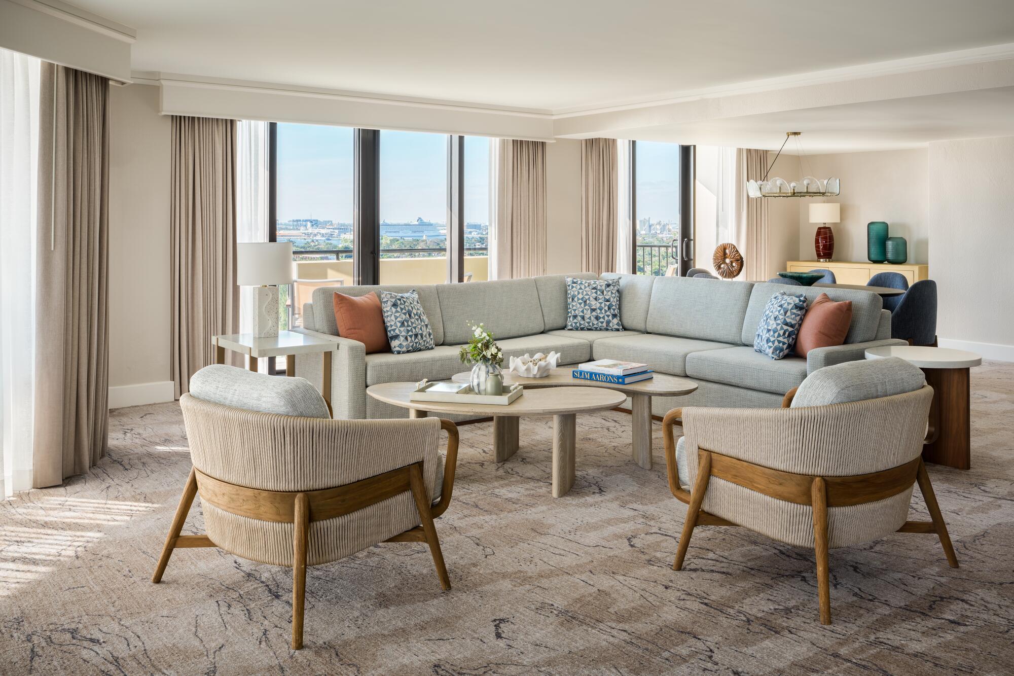 Vice Presidential Suite Living