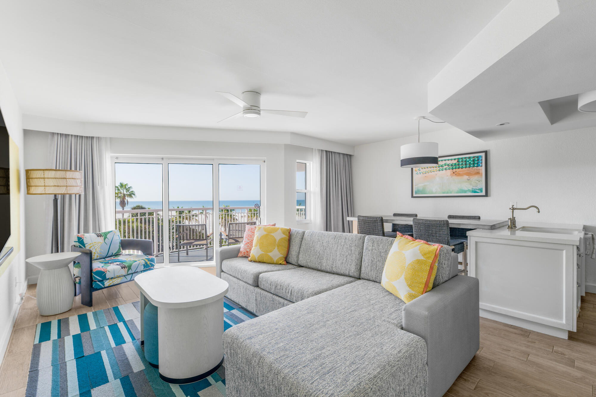 Beach House Premium King Suite