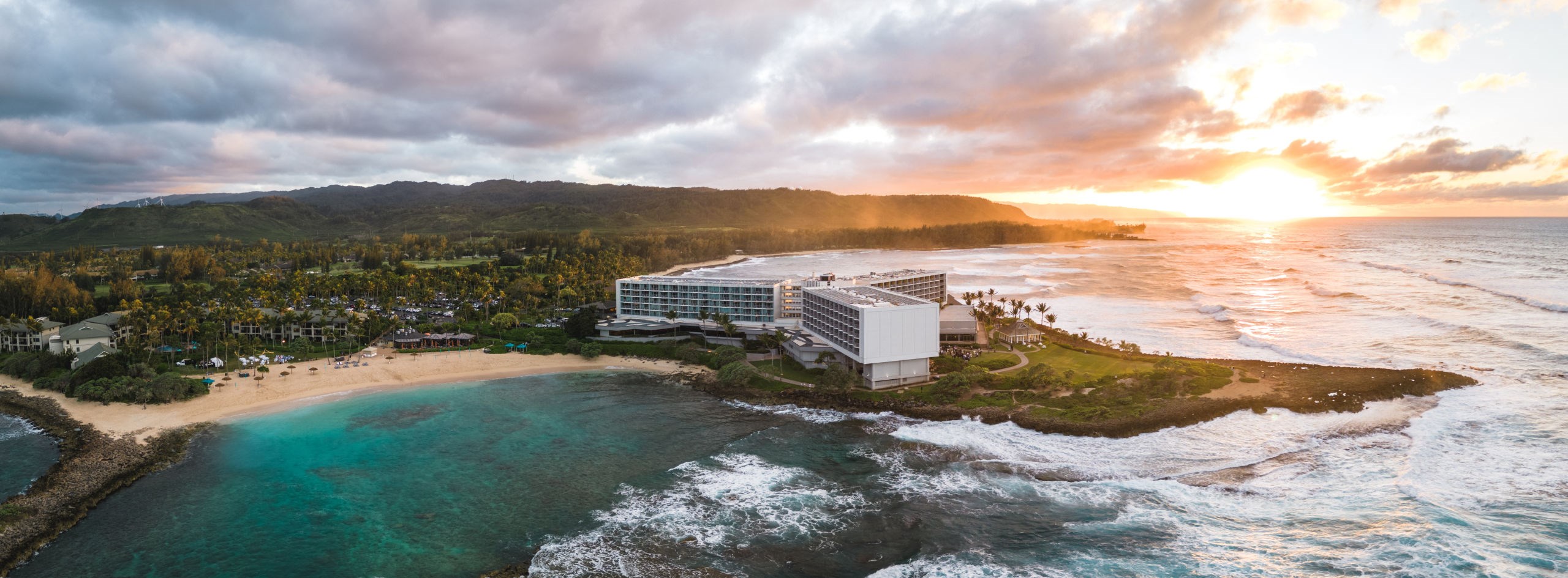 Plaza Ritz Turtle The Ritz Carlton Oahu Turtle Bay - Host Hotels & Resorts