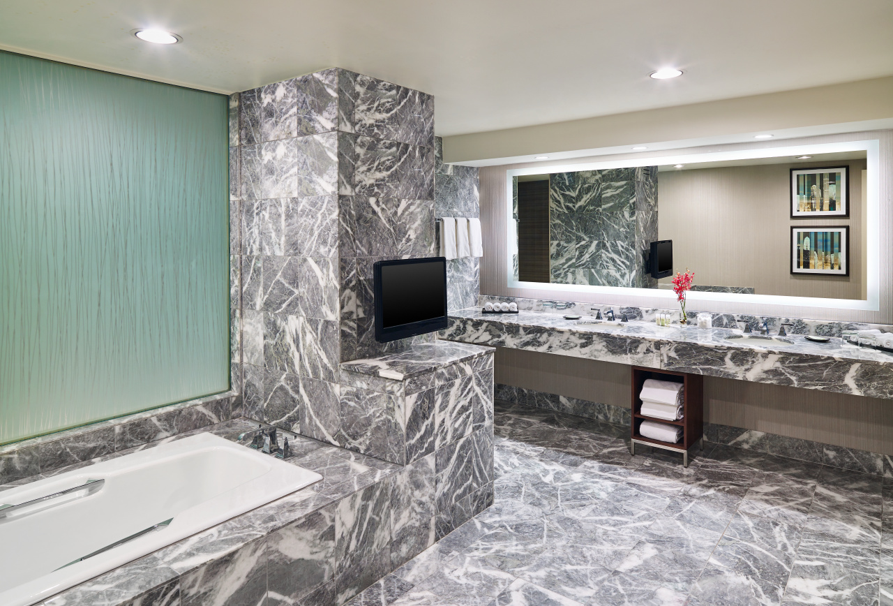 Presidential Suite Bathroom